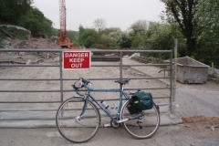 Road Closed doesn't apply to cyclists