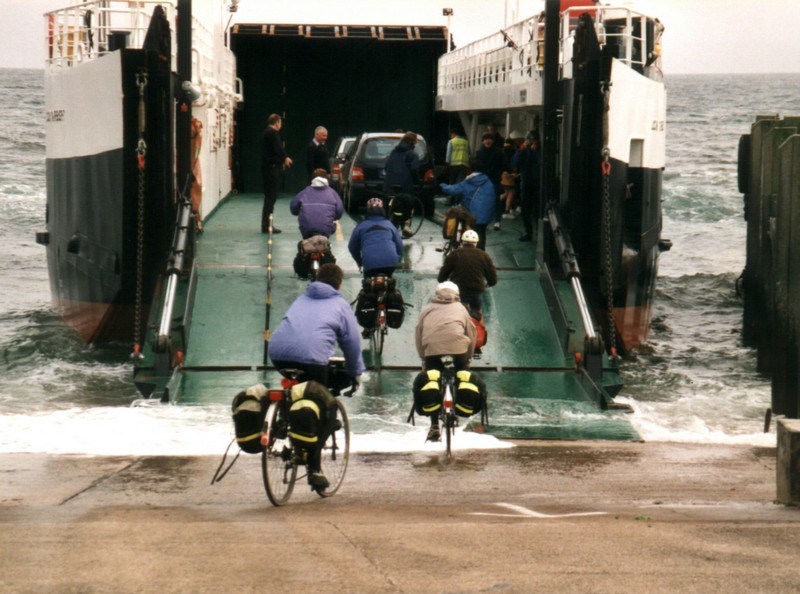 2000-05-40-Clyde-Islands-Tarbert-to-Lochranza-Ferry