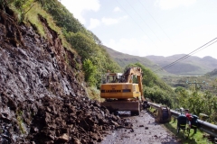We can just slip under the digger's arm