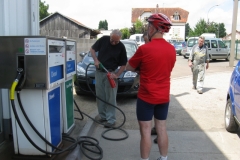 Replenishg my fuel bottle, St.Julien du Sault