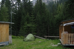 Squeezed in at Pescul campsite