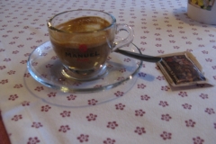 What passes for a 'Large coffee' in Sottoguda