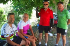 Sharing a cup of tea with a Canadian cyclist at Pino