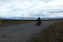 Tony climbing away from Hvítávatn